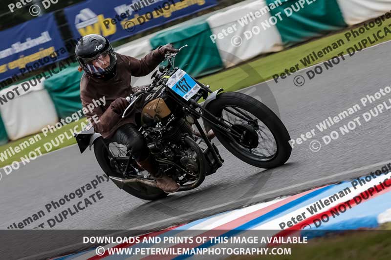 Vintage motorcycle club;eventdigitalimages;mallory park;mallory park trackday photographs;no limits trackdays;peter wileman photography;trackday digital images;trackday photos;vmcc festival 1000 bikes photographs